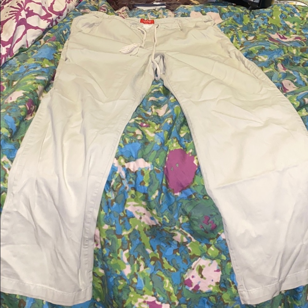 Used Esprit khakis w/ adjustable draw strings
